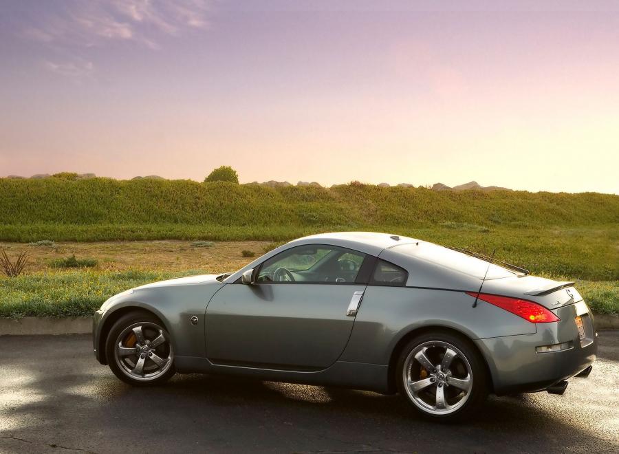  Nissan 350Z 2006 года  (фото 6 из 10)